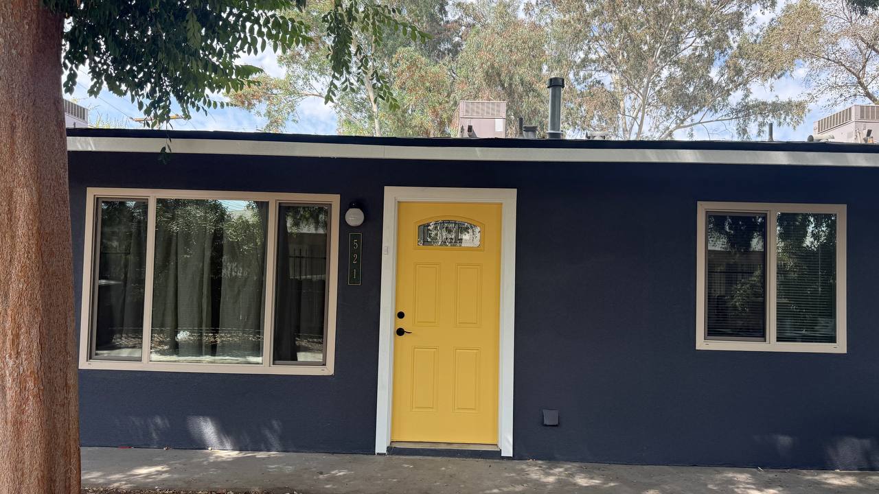 523 East Kaweah Avenue - 3