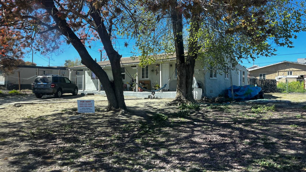 305 E 9th, Kettleman City