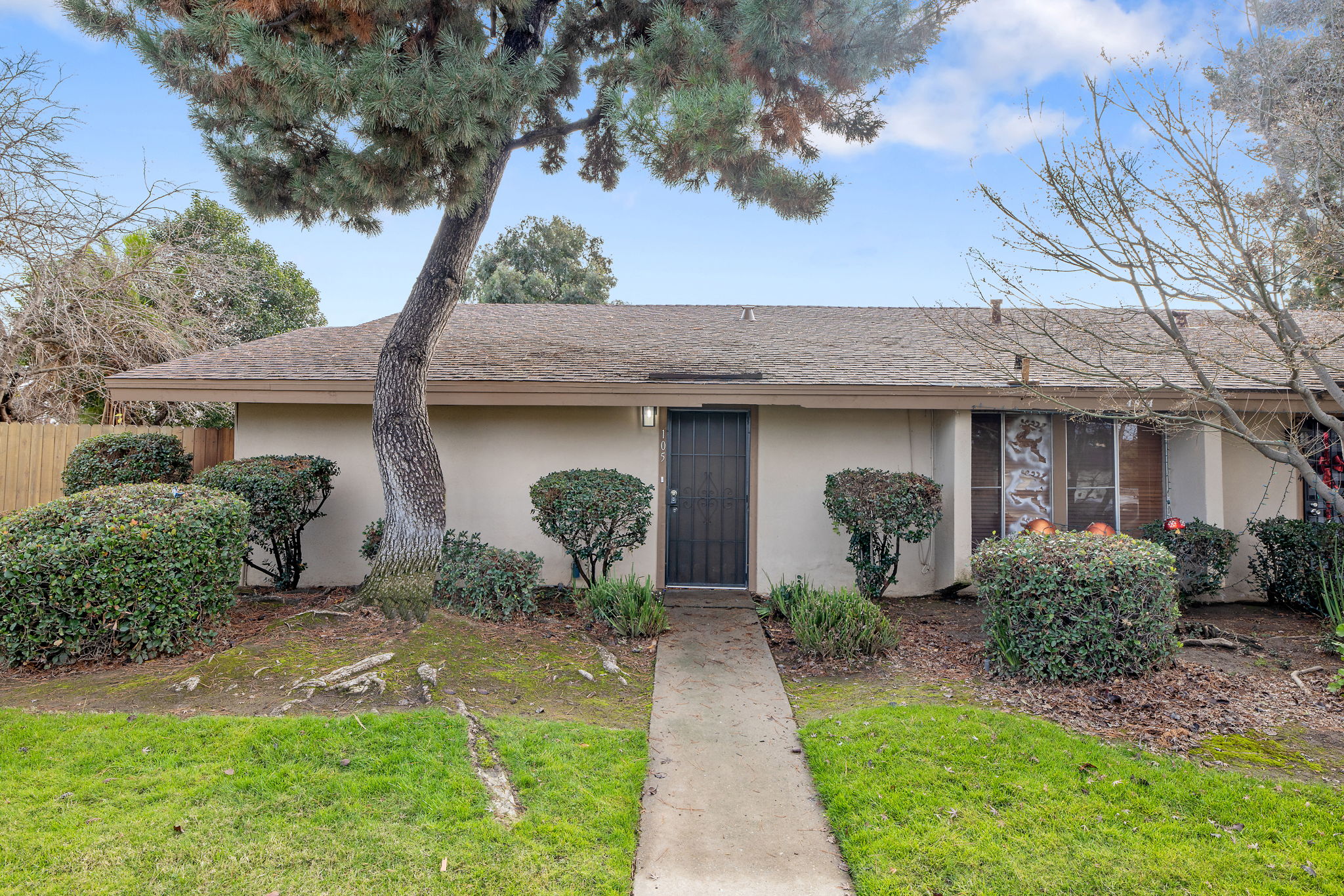 4814 East Rialto Avenue - 105
